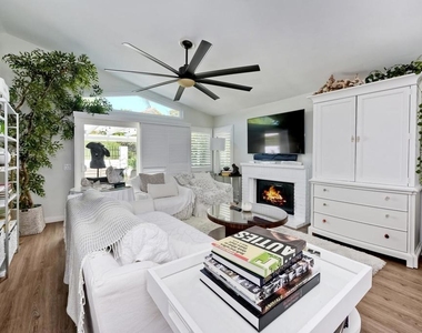 3730 Via Del Rancho - Photo Thumbnail 5