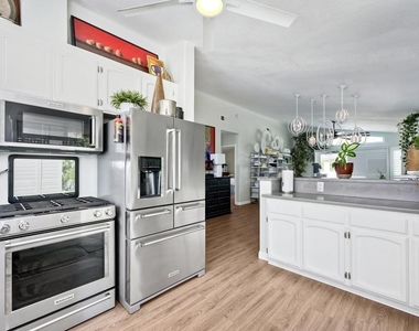 3730 Via Del Rancho - Photo Thumbnail 12