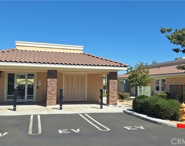 16850 Muscatel - Photo Thumbnail 26