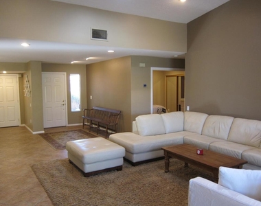 40556 Clover Lane - Photo Thumbnail 6