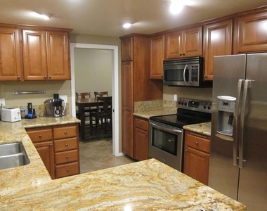 40556 Clover Lane - Photo Thumbnail 12