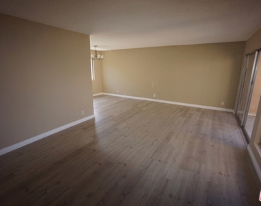 1538 Stanford Street - Photo Thumbnail 28