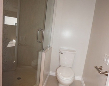 1538 Stanford Street - Photo Thumbnail 20