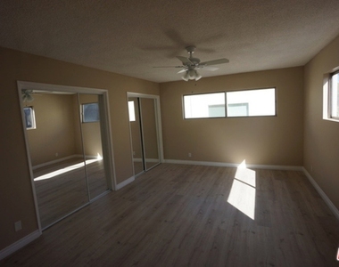 1538 Stanford Street - Photo Thumbnail 14