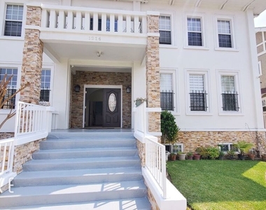 1214 S Norton Avenue - Photo Thumbnail 1