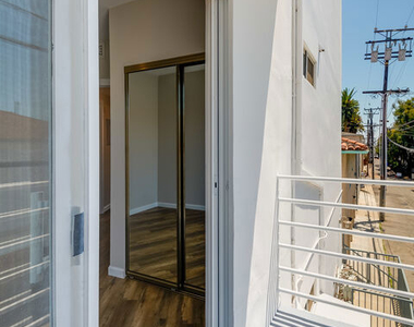 842 11th Street - Photo Thumbnail 22