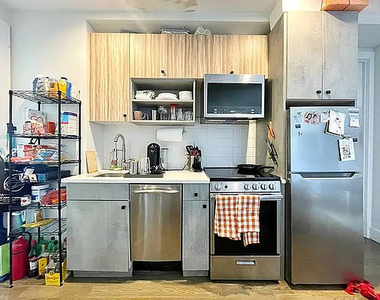 961 Seneca Avenue - Photo Thumbnail 4