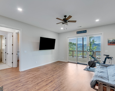103 Bent Grass Way - Photo Thumbnail 17