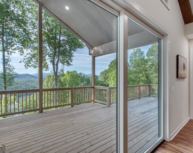 103 Bent Grass Way - Photo Thumbnail 7