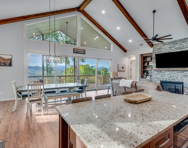 103 Bent Grass Way - Photo Thumbnail 12
