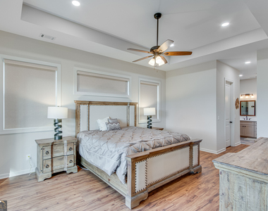 103 Bent Grass Way - Photo Thumbnail 13