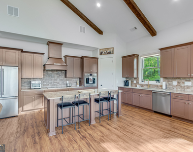 103 Bent Grass Way - Photo Thumbnail 11