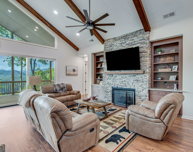 103 Bent Grass Way - Photo Thumbnail 6