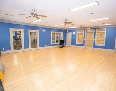 26000 Mill Creek Avenue - Photo Thumbnail 21
