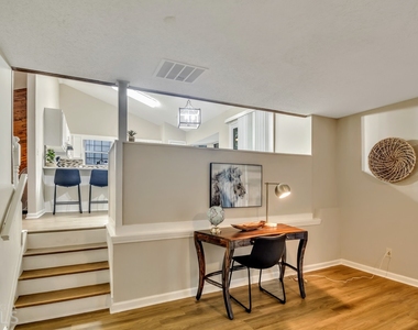 2025 Winsburg Drive Nw - Photo Thumbnail 9