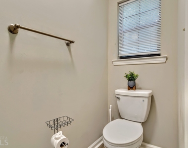 2025 Winsburg Drive Nw - Photo Thumbnail 23