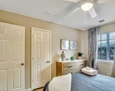 2025 Winsburg Drive Nw - Photo Thumbnail 11