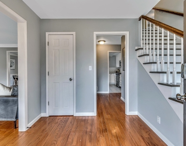 367 Autumn Lane Se - Photo Thumbnail 1