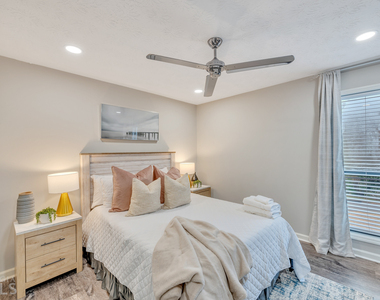 1898 Winding Creek Lane Sw - Photo Thumbnail 17