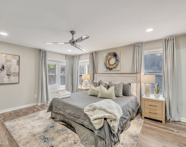 1898 Winding Creek Lane Sw - Photo Thumbnail 10