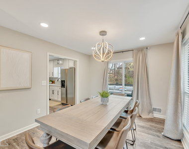 1898 Winding Creek Lane Sw - Photo Thumbnail 3