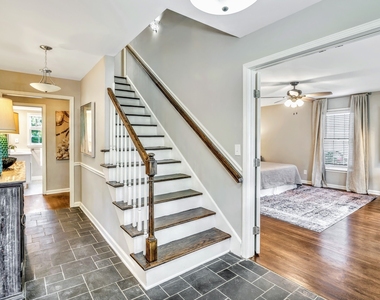 2532 Lakebrook Court - Photo Thumbnail 3