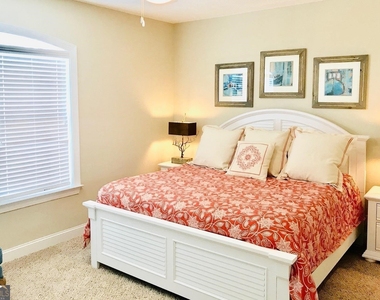 205 Mariners Circle - Photo Thumbnail 29