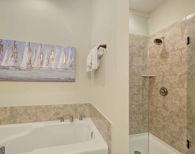 205 Mariners Circle - Photo Thumbnail 26