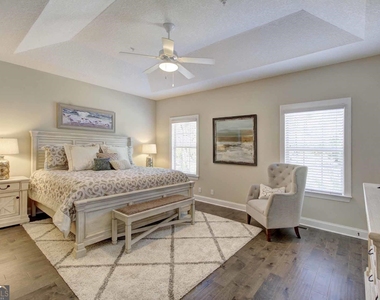205 Mariners Circle - Photo Thumbnail 23