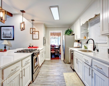 83 Kathryn Drive - Photo Thumbnail 12