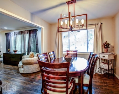 83 Kathryn Drive - Photo Thumbnail 14