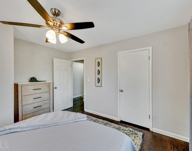 654 Joel Drive - Photo Thumbnail 20