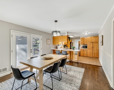 654 Joel Drive - Photo Thumbnail 8