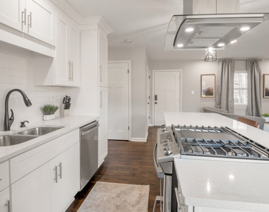 3313 Campbell Road Se - Photo Thumbnail 7