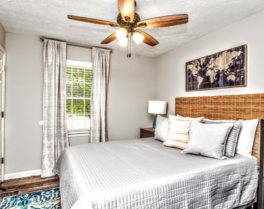 285 Arbor Way - Photo Thumbnail 15