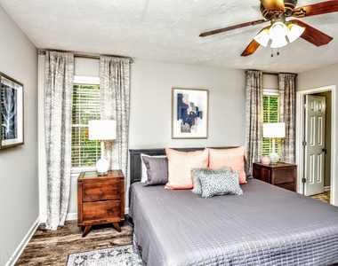 285 Arbor Way - Photo Thumbnail 16