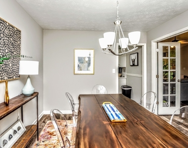285 Arbor Way - Photo Thumbnail 6