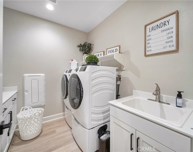 58260 Aragon Way - Photo Thumbnail 35
