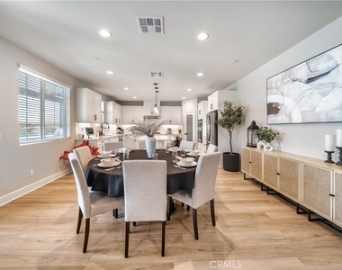58260 Aragon Way - Photo Thumbnail 9