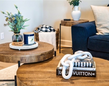58260 Aragon Way - Photo Thumbnail 6