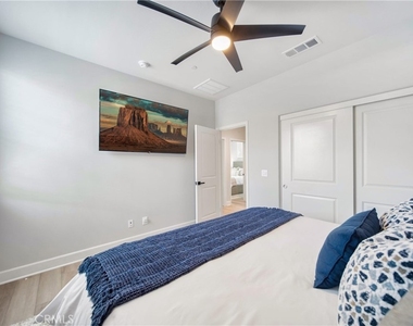58260 Aragon Way - Photo Thumbnail 27