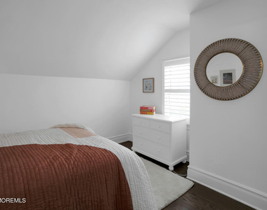 208 Neptune Place - Photo Thumbnail 37
