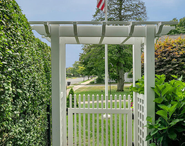 208 Neptune Place - Photo Thumbnail 45