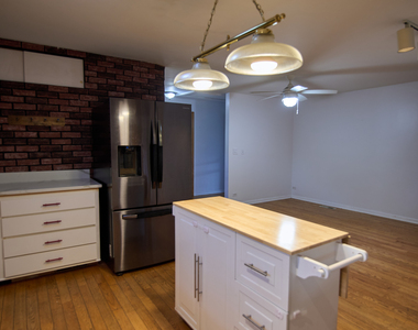 610 Walnut Lane - Photo Thumbnail 6