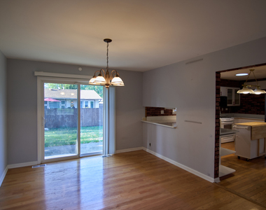 610 Walnut Lane - Photo Thumbnail 5