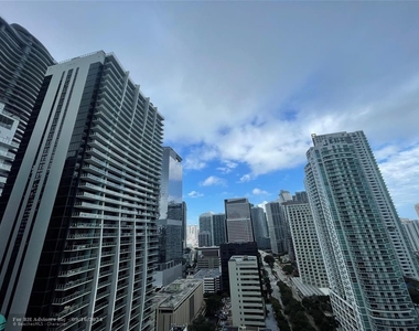1060 Brickell Ave - Photo Thumbnail 34