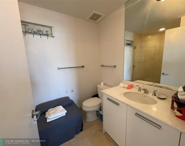1060 Brickell Ave - Photo Thumbnail 22