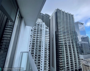 1060 Brickell Ave - Photo Thumbnail 37