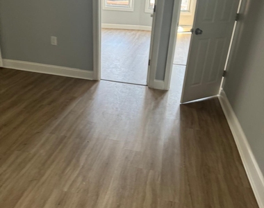 2336 Barnum Avenue - Photo Thumbnail 3