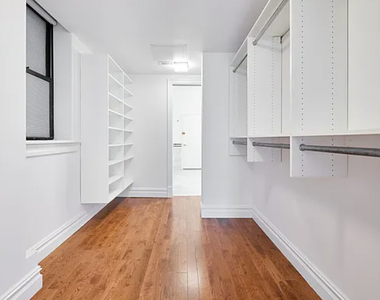 West 84 st  - Photo Thumbnail 4